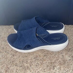 Clarks 10 M Navy Blue Cloudsteppers Marin Women's Wedge Comfort Sandals Shoes